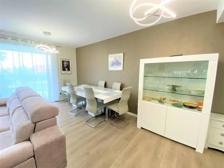 Lovely Apartment In Estepona Spain